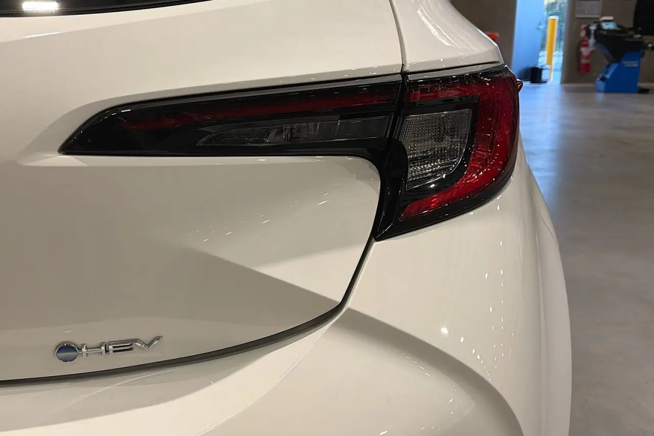 2025 Toyota Corolla Gallery Image 9