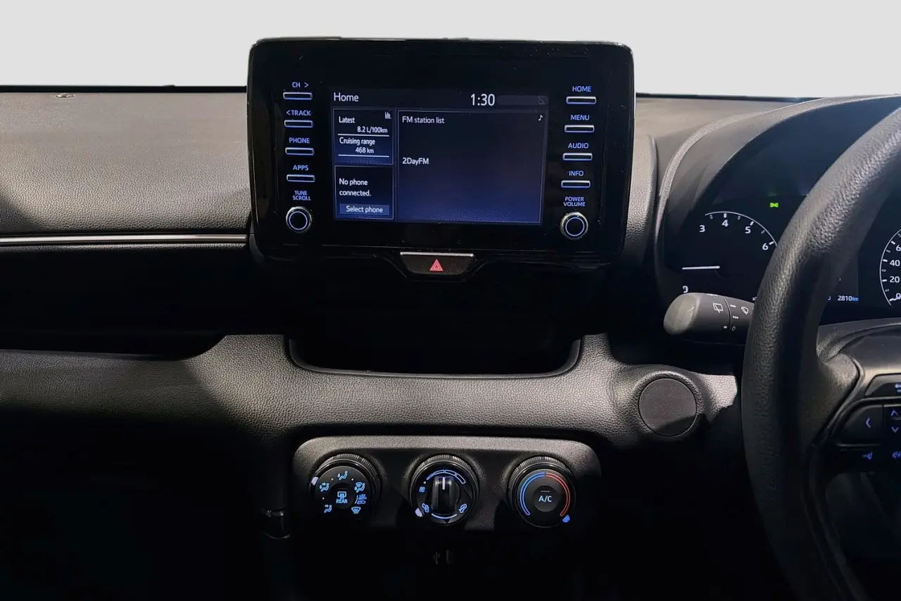 2023 Toyota Yaris Gallery Image 15