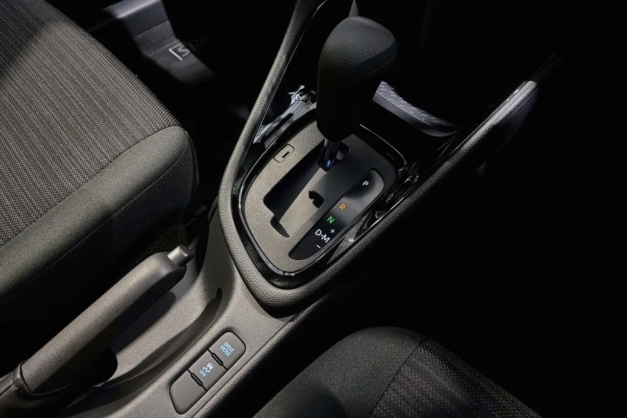 2023 Toyota Yaris Gallery Image 18