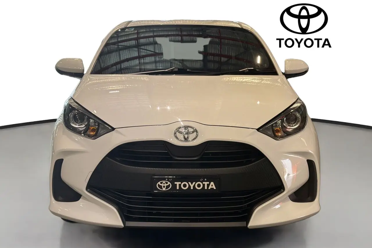 2023 Toyota Yaris Gallery Image 2