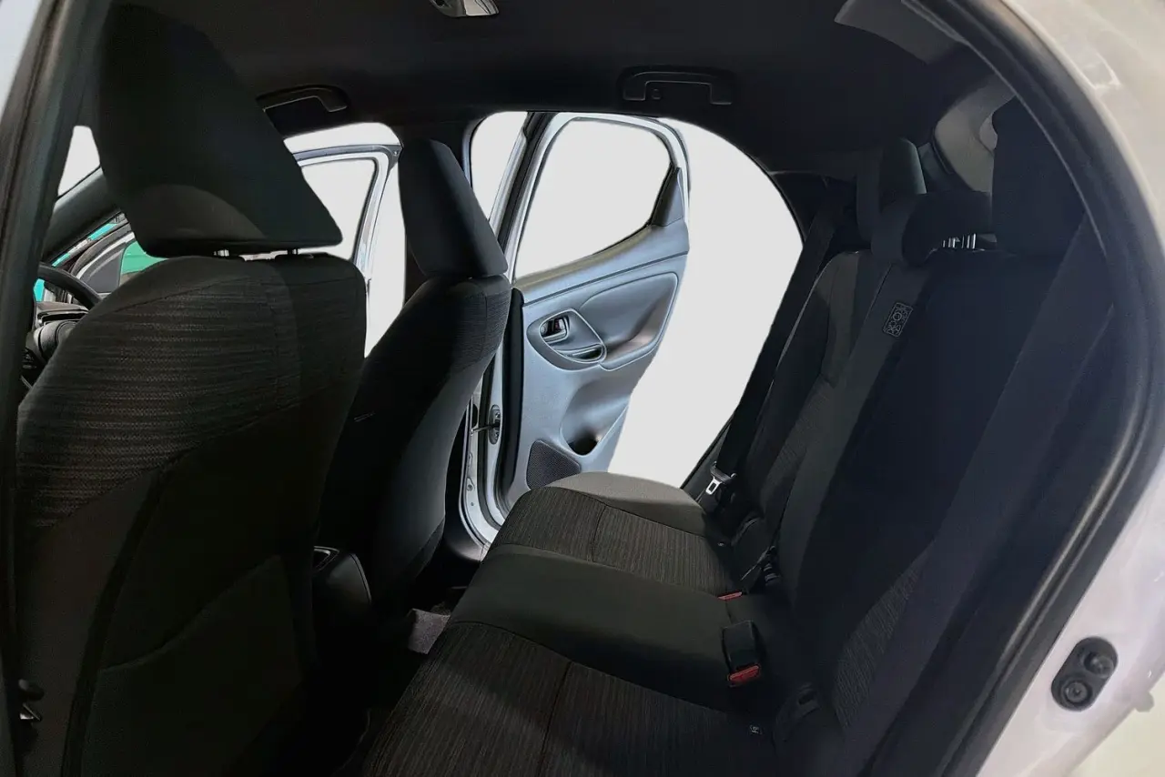 2023 Toyota Yaris Gallery Image 26
