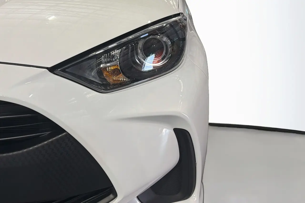 2023 Toyota Yaris Gallery Image 3