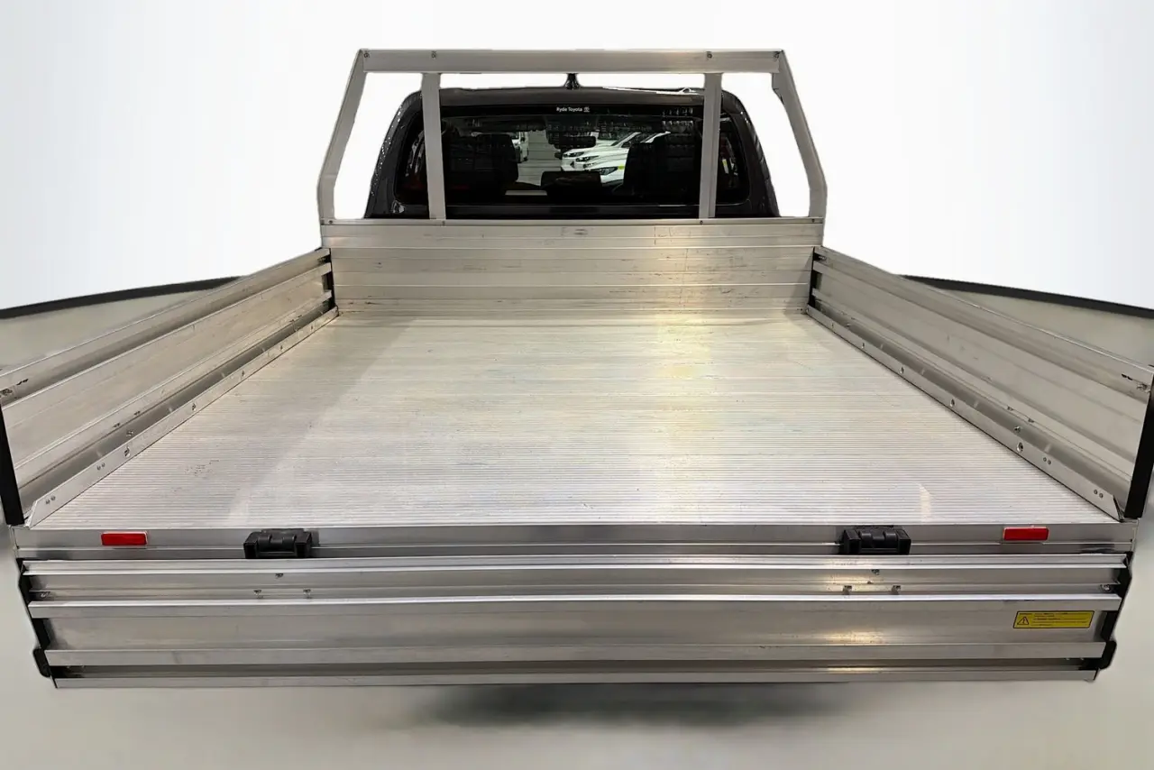 2025 Toyota Hilux Gallery Image 27