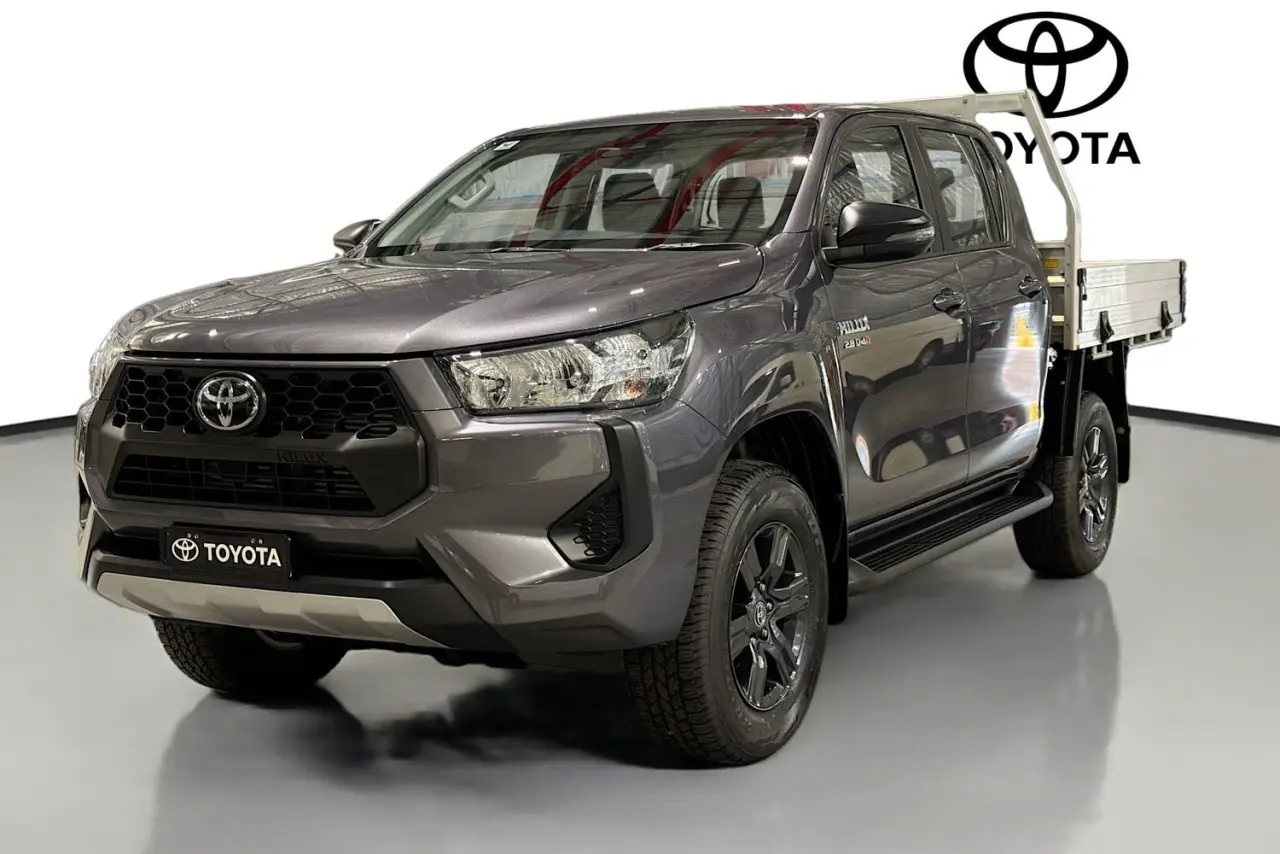 2025 Toyota Hilux Gallery Image 4