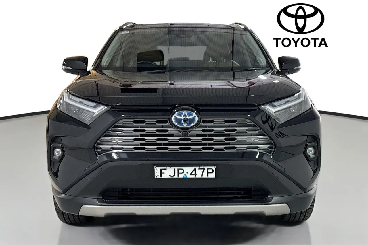 2024 Toyota RAV4 Gallery Image 2