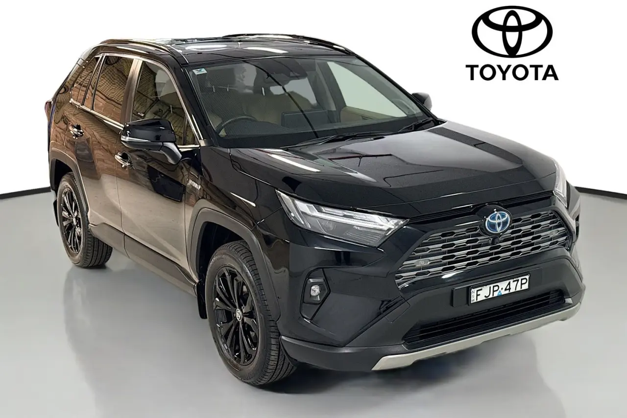 2024 Toyota RAV4 Gallery Image 31