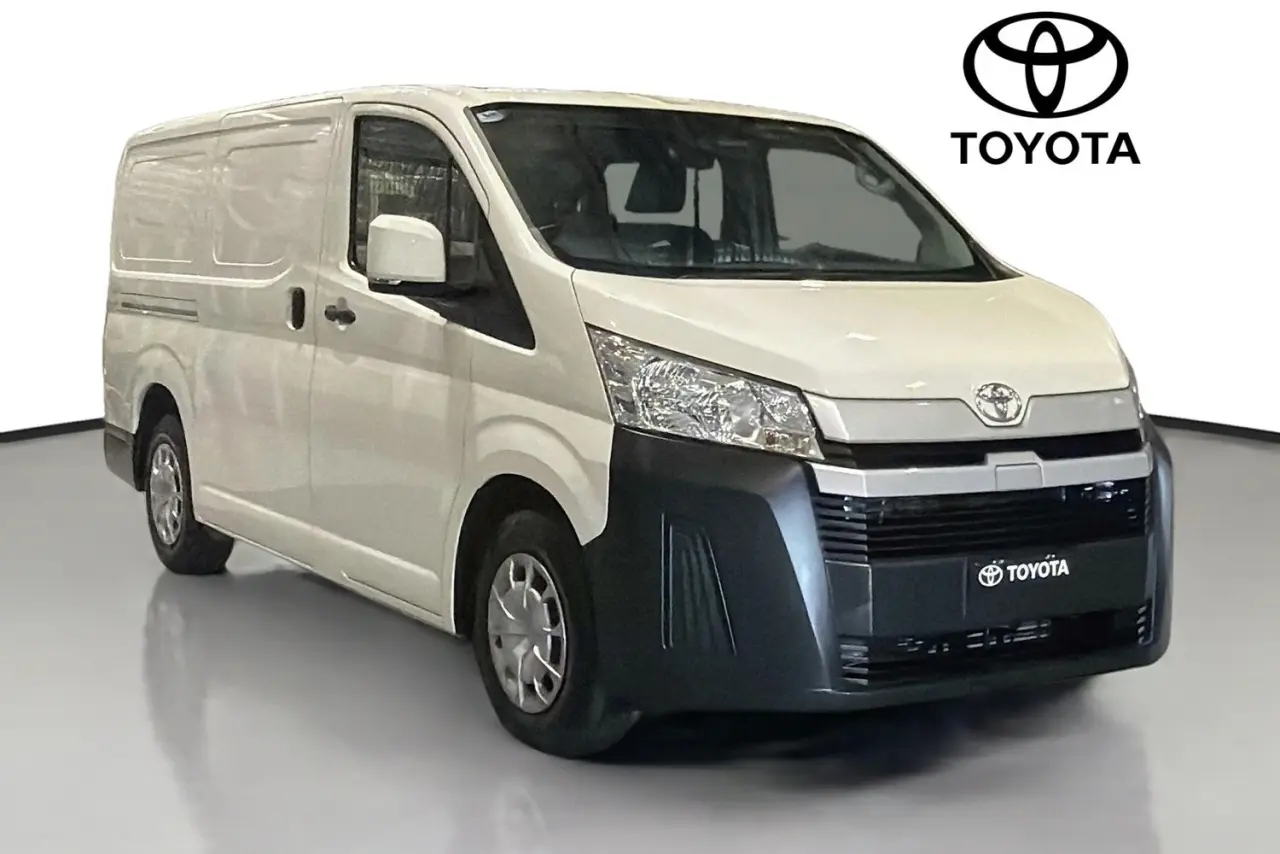 2022 Toyota Hiace Image