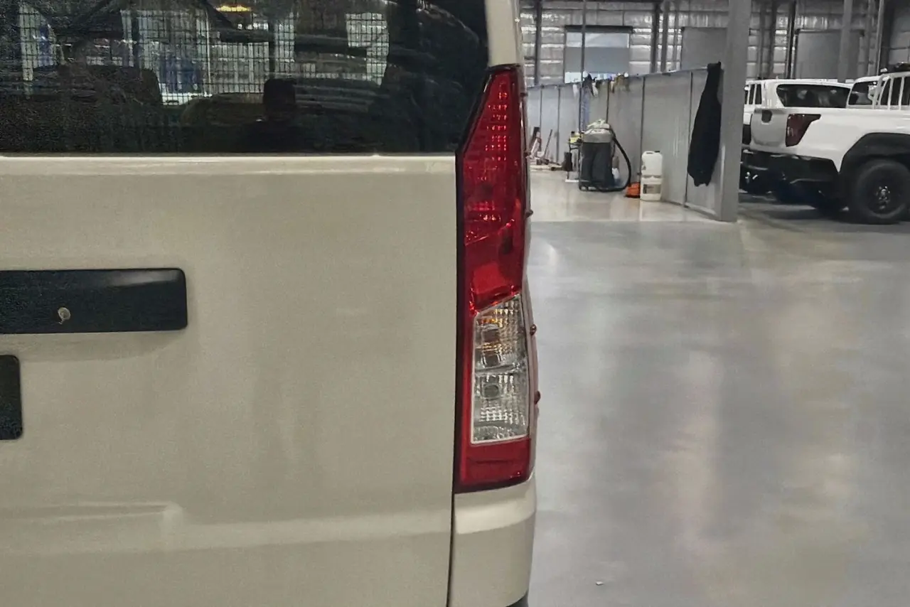 2022 Toyota Hiace Gallery Image 9