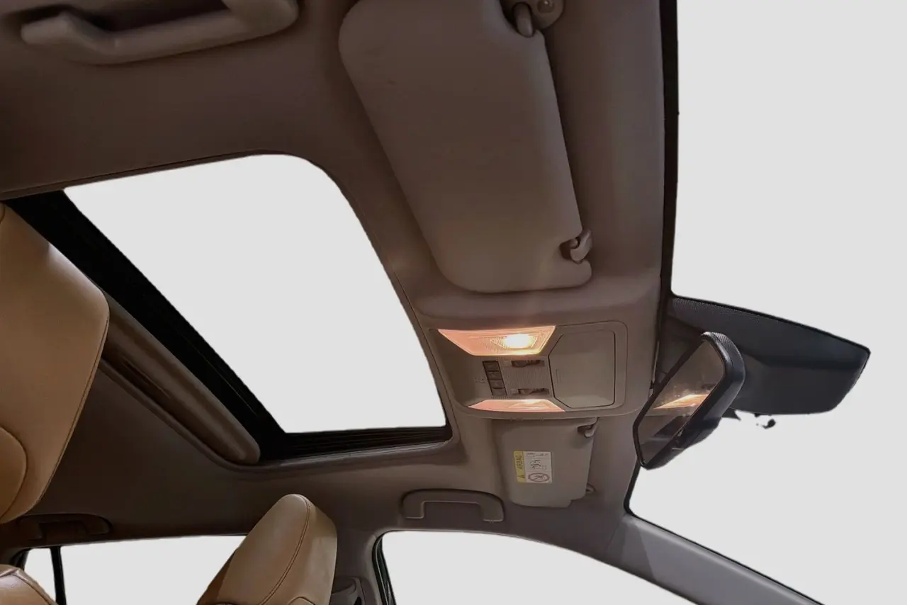 2020 Toyota RAV4 Gallery Image 12