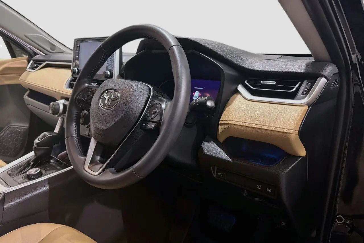2020 Toyota RAV4 Gallery Image 23