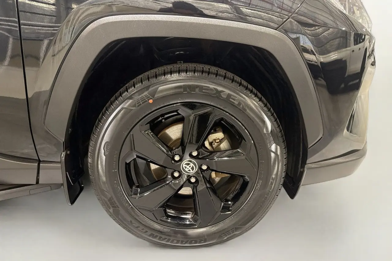 2020 Toyota RAV4 Gallery Image 28