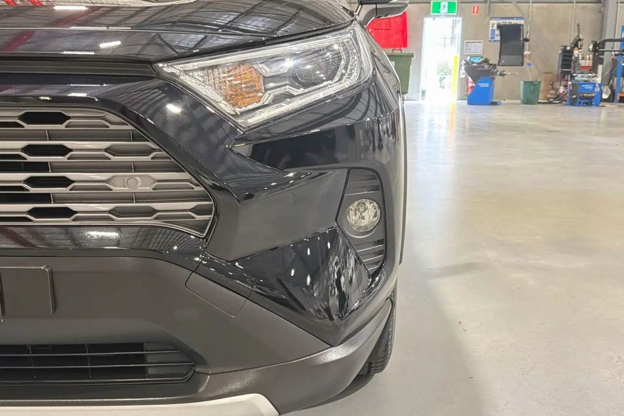 2020 Toyota RAV4 Gallery Image 3