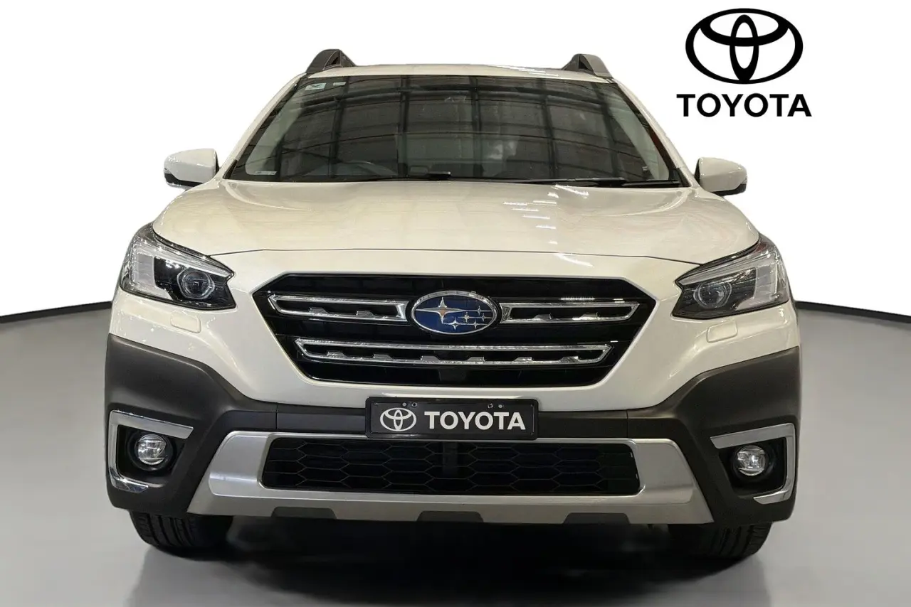 2021 Subaru Outback Gallery Image 2