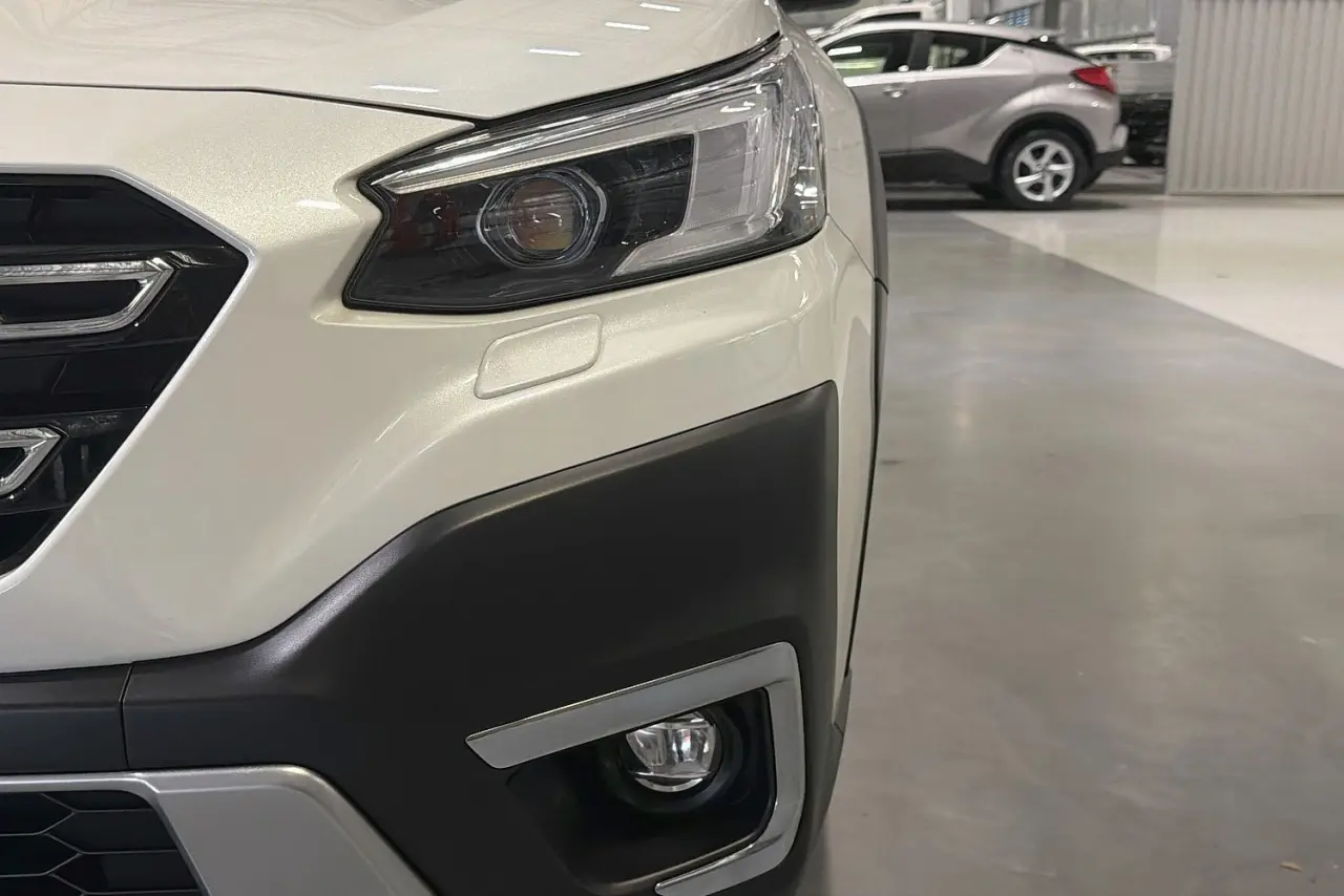 2021 Subaru Outback Gallery Image 3