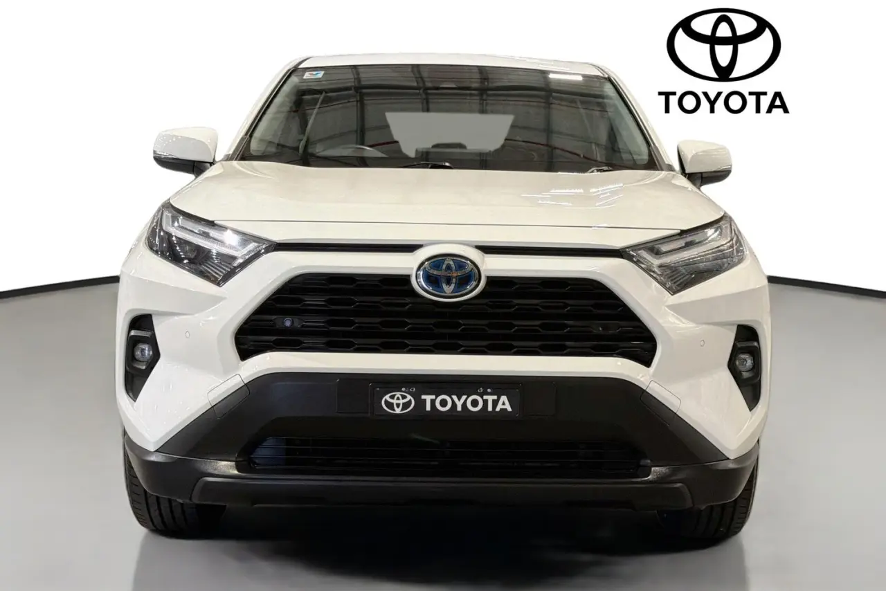 2022 Toyota RAV4 Gallery Image 2