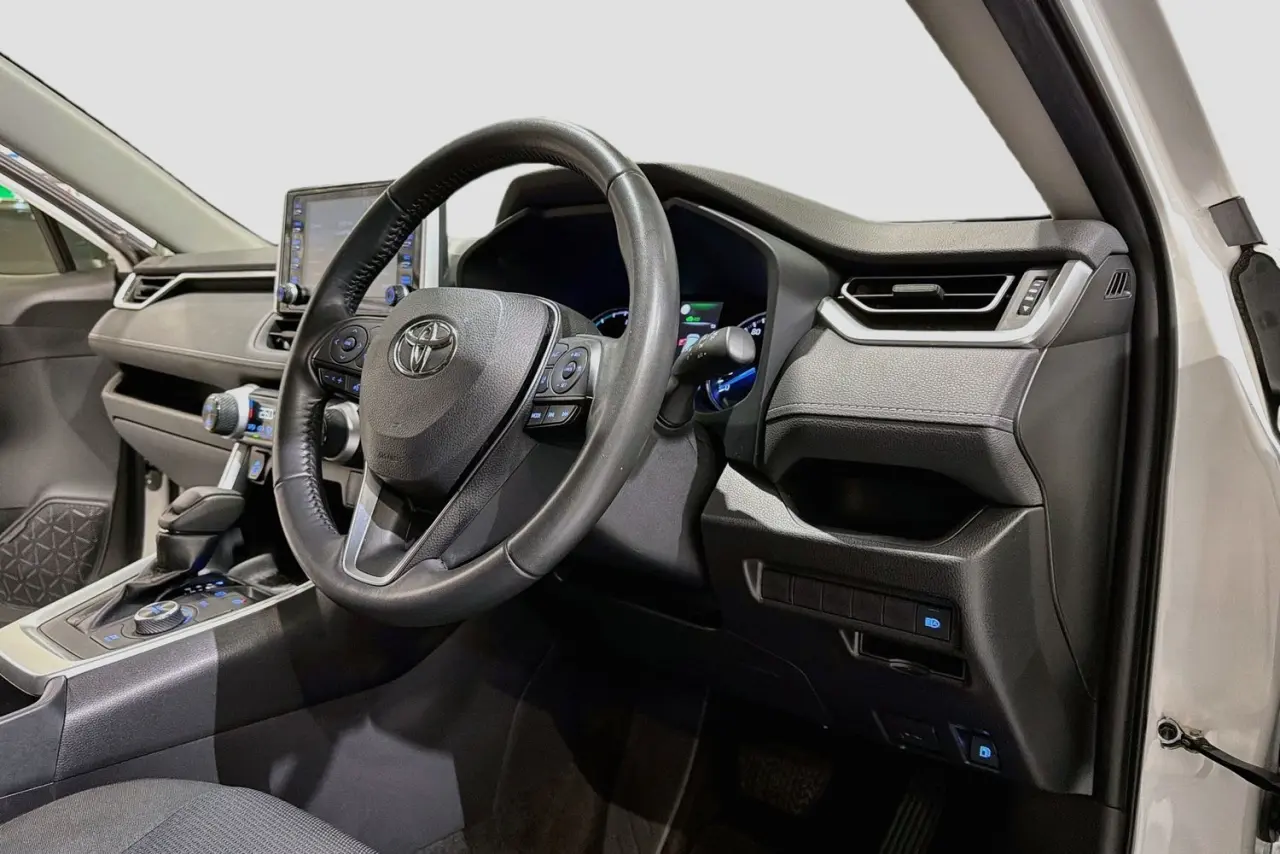2022 Toyota RAV4 Gallery Image 23