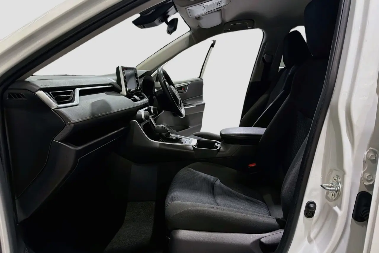2022 Toyota RAV4 Gallery Image 25
