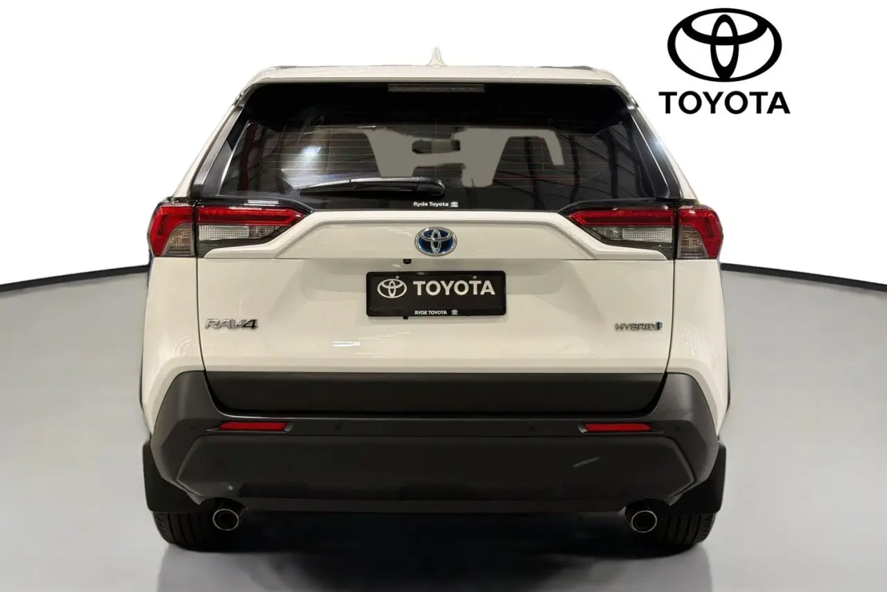 2022 Toyota RAV4 Gallery Image 7