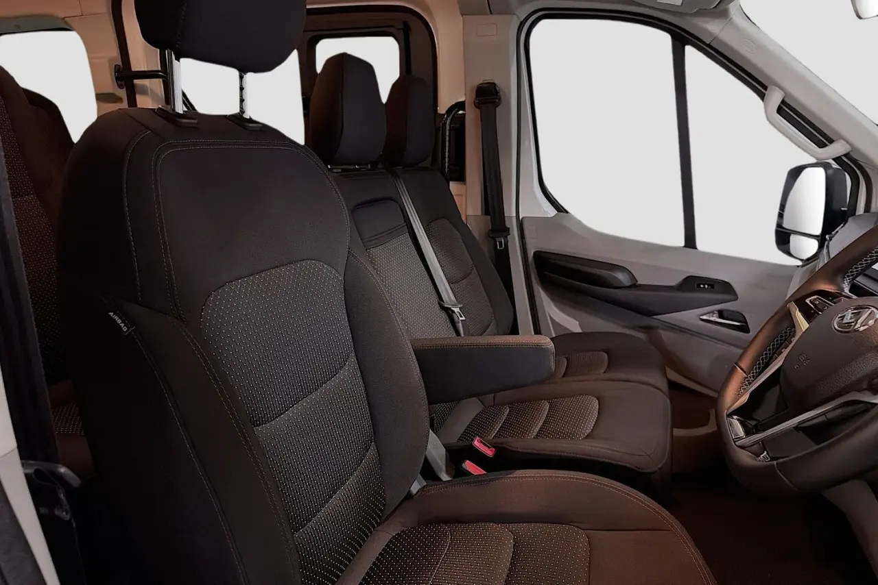 2026 LDV Deliver 9 Gallery Image 13