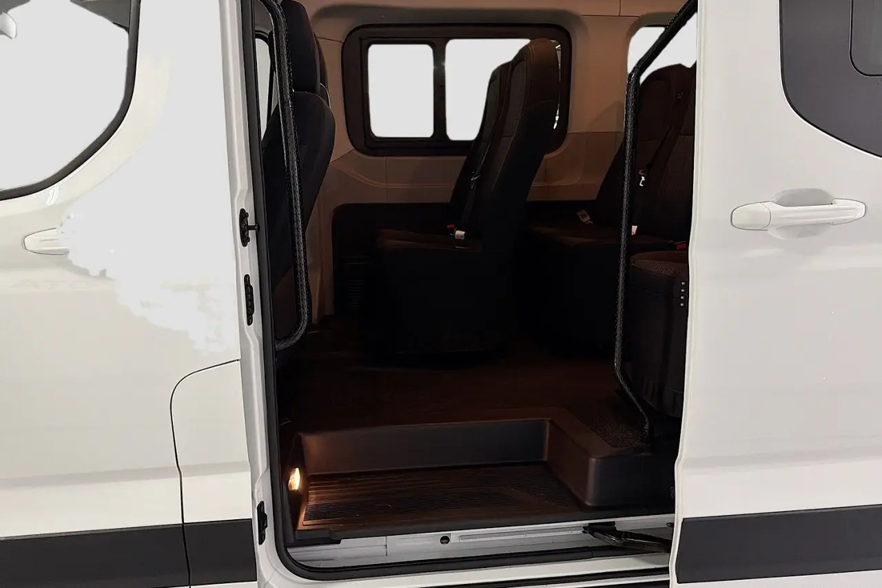 2026 LDV Deliver 9 Gallery Image 26