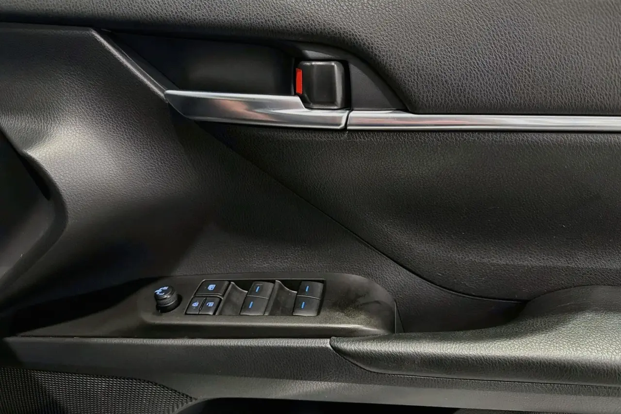 2022 Toyota Camry Gallery Image 24