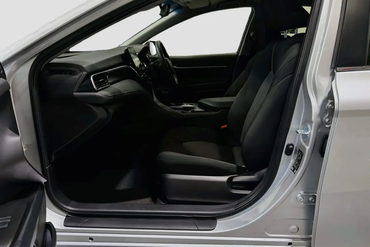 2022 Toyota Camry Gallery Image 25