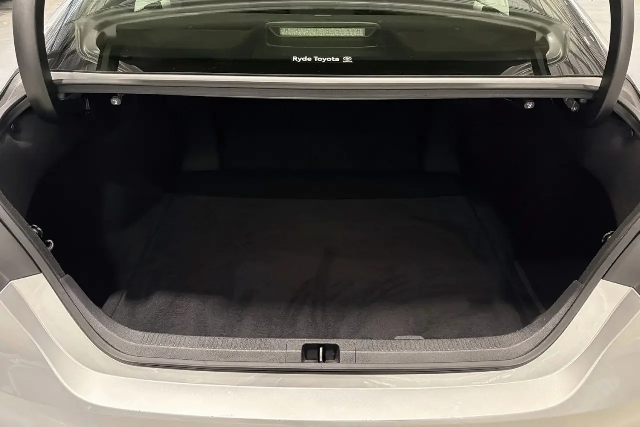 2022 Toyota Camry Gallery Image 27