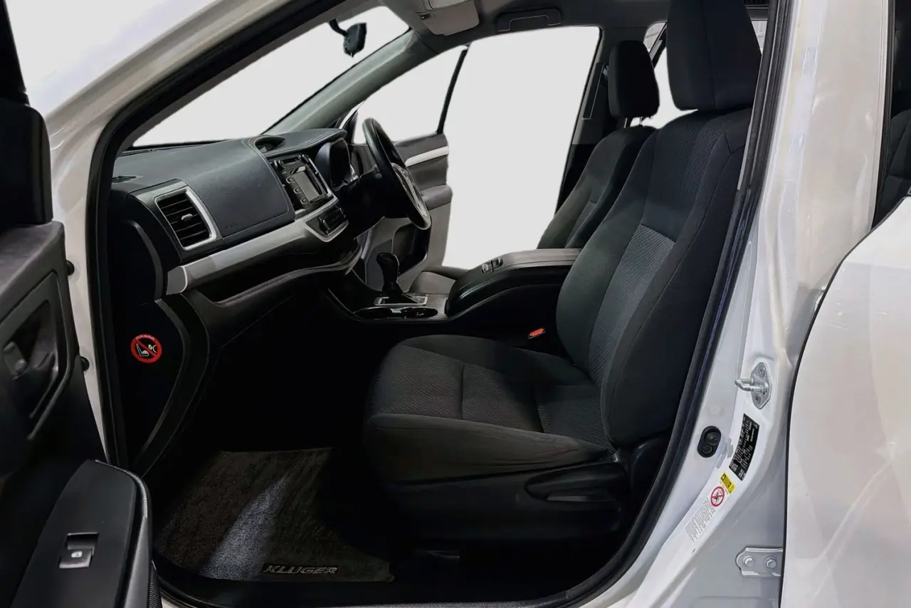 2016 Toyota Kluger Gallery Image 25