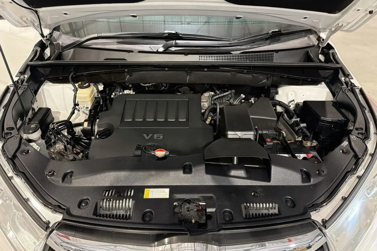 2016 Toyota Kluger Gallery Image 29