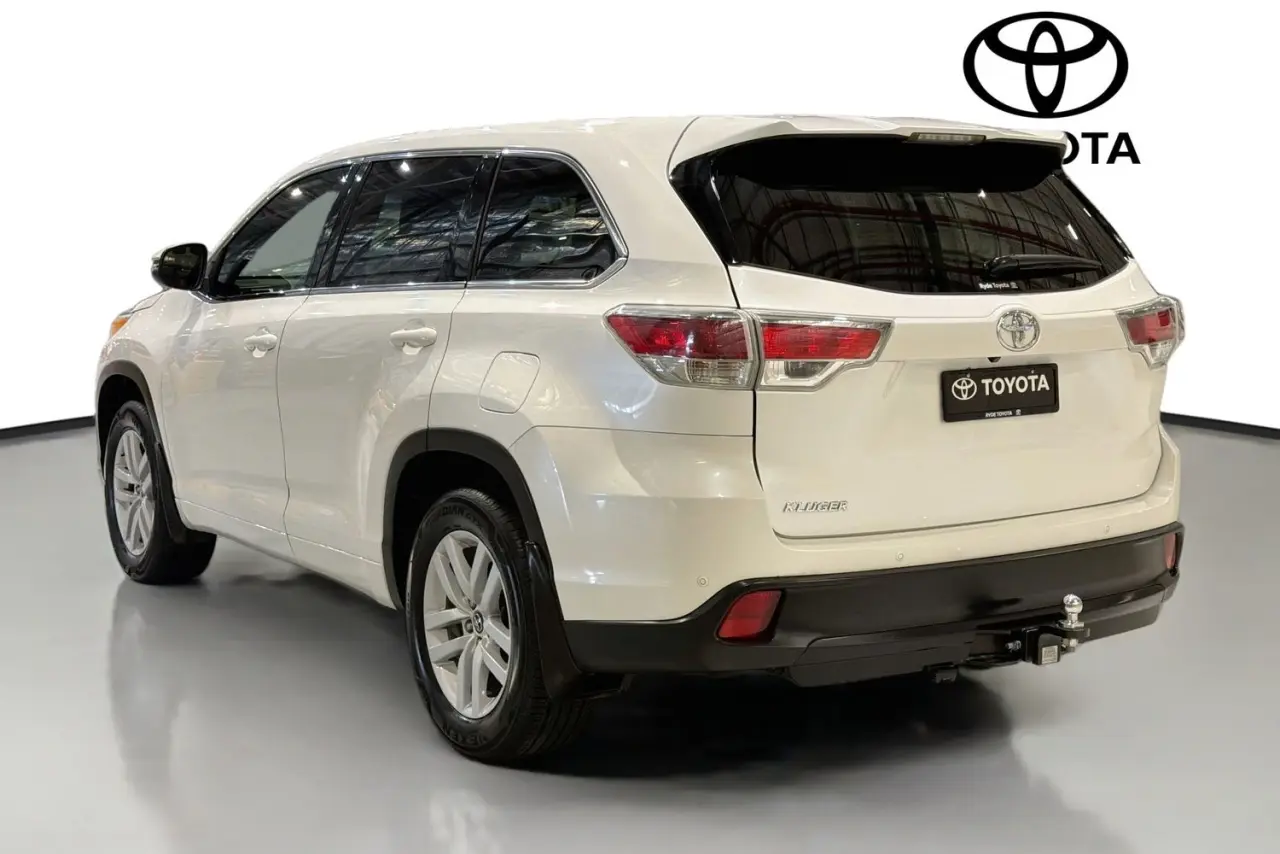 2016 Toyota Kluger Gallery Image 6