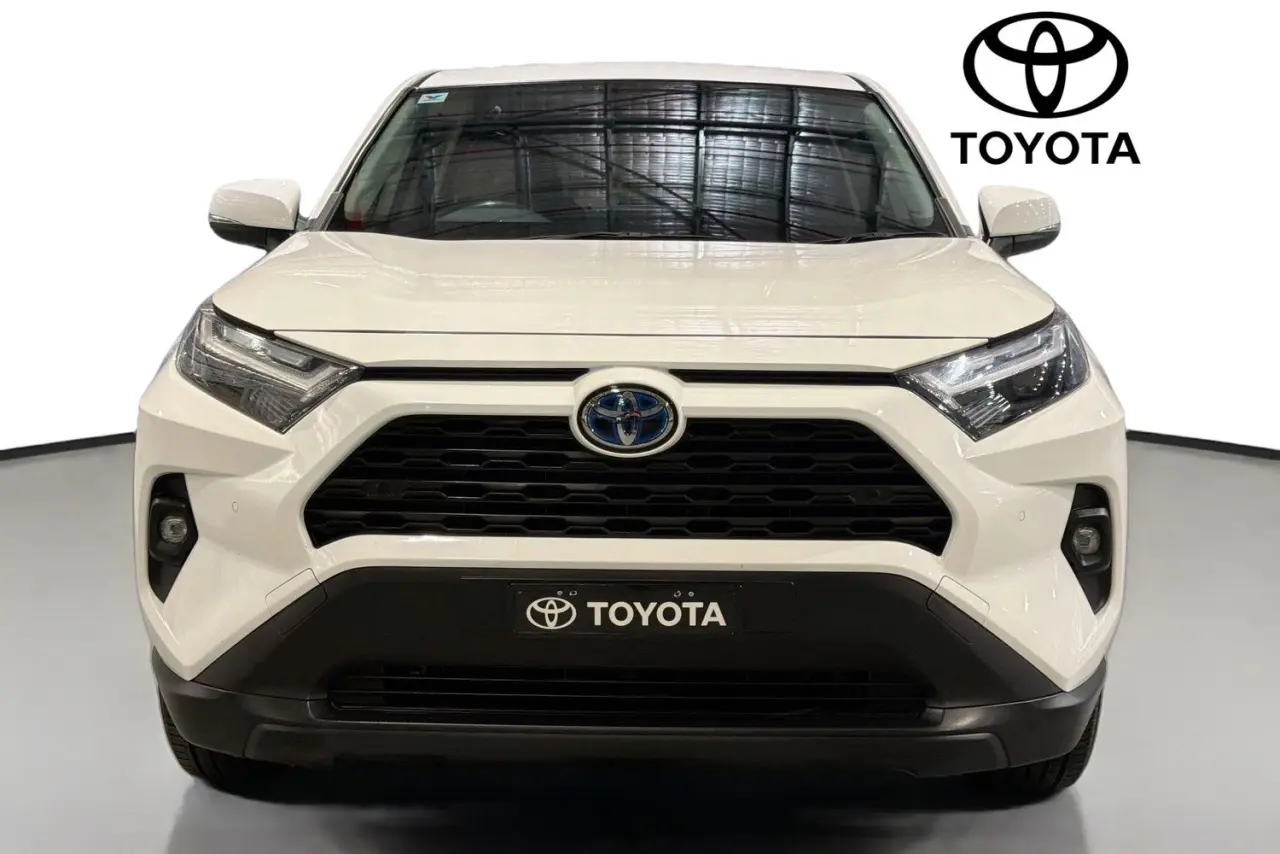 2022 Toyota RAV4 Gallery Image 2