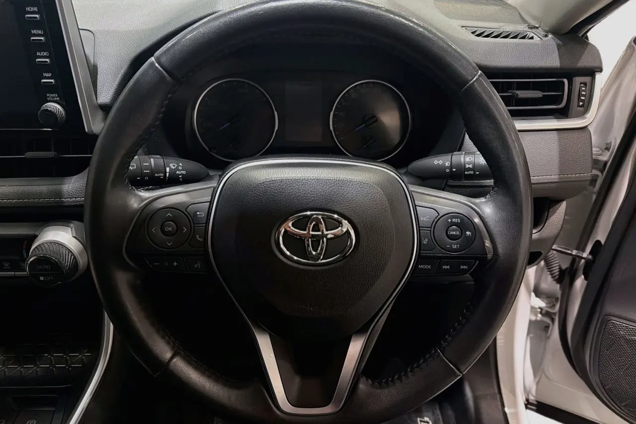 2022 Toyota RAV4 Gallery Image 21