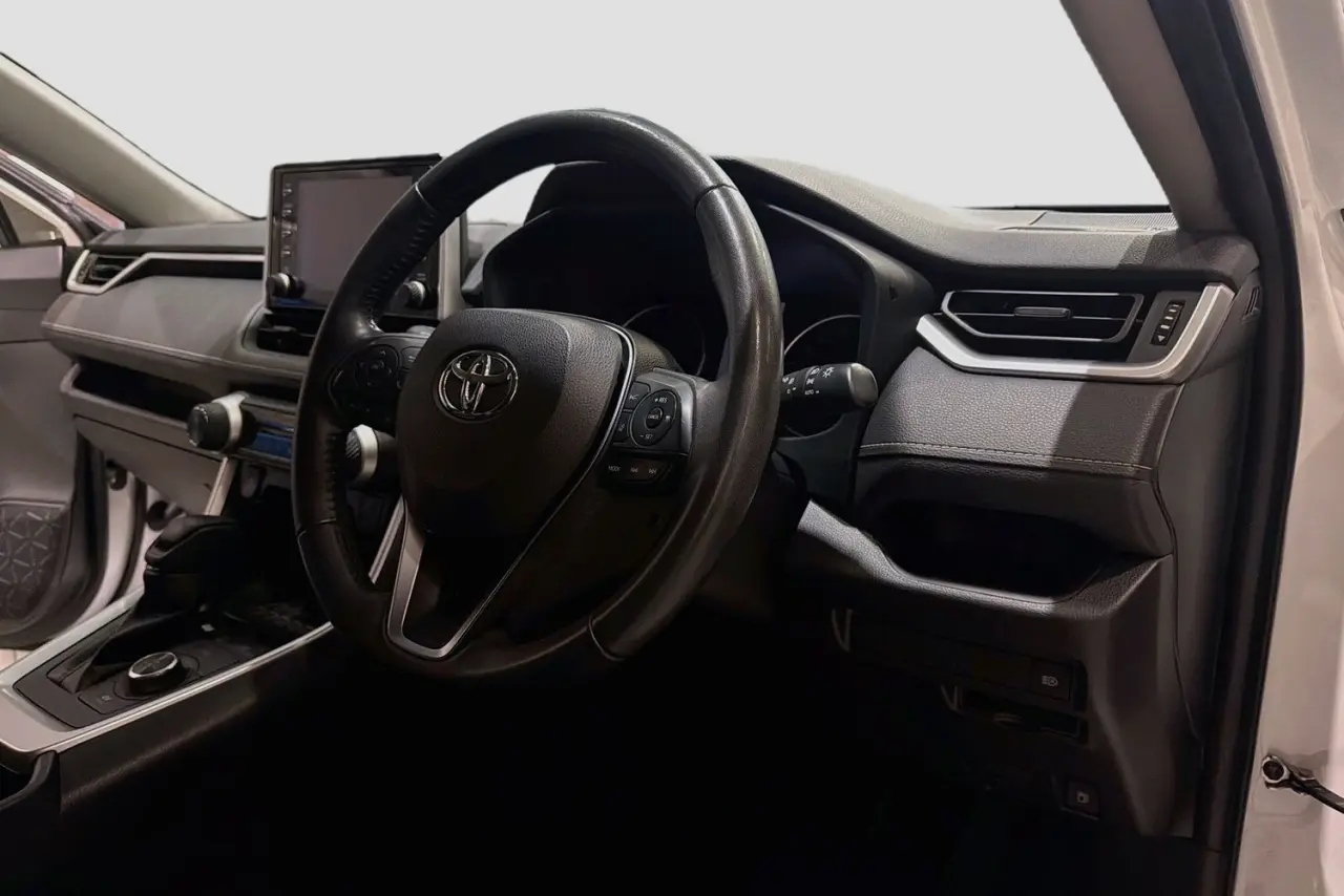 2022 Toyota RAV4 Gallery Image 23