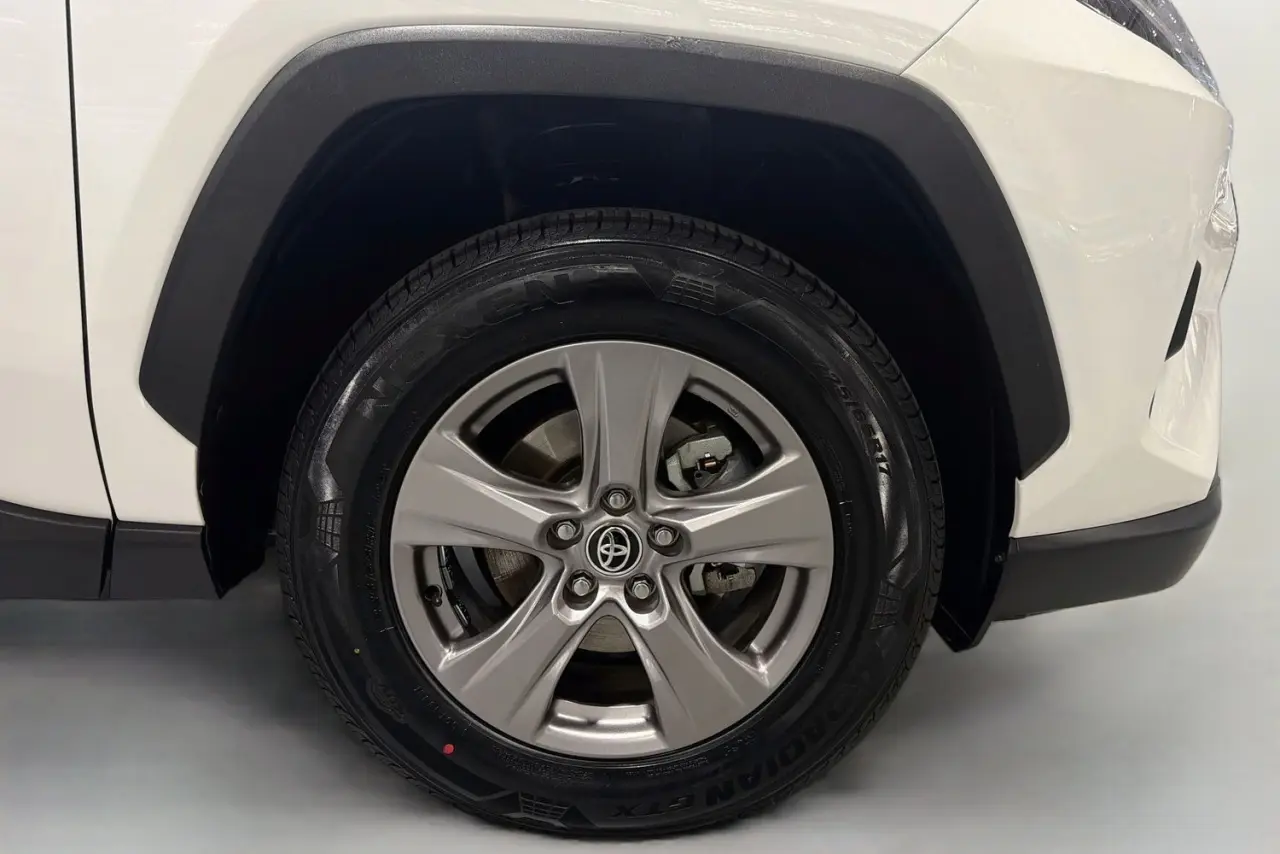 2022 Toyota RAV4 Gallery Image 28