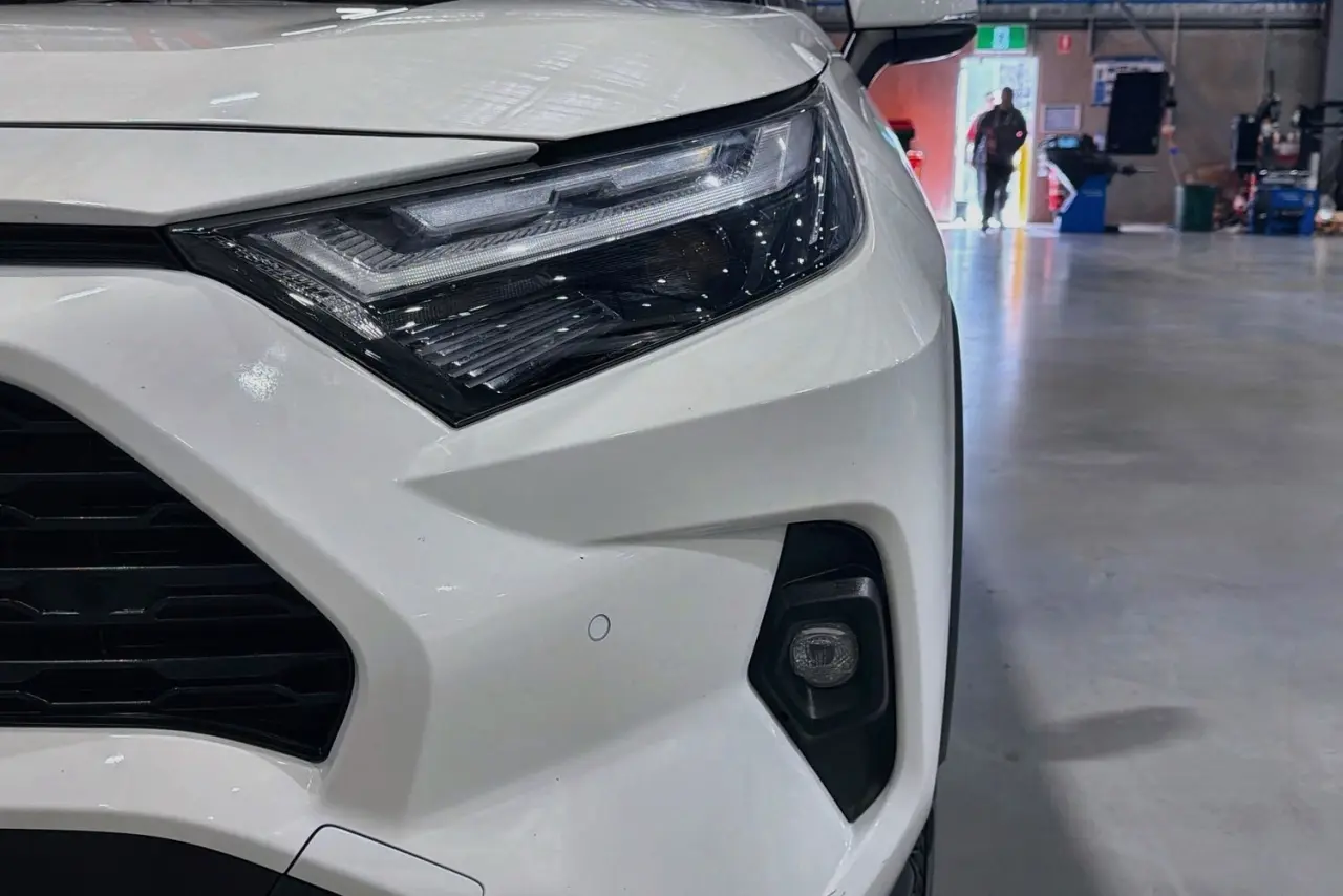 2022 Toyota RAV4 Gallery Image 3