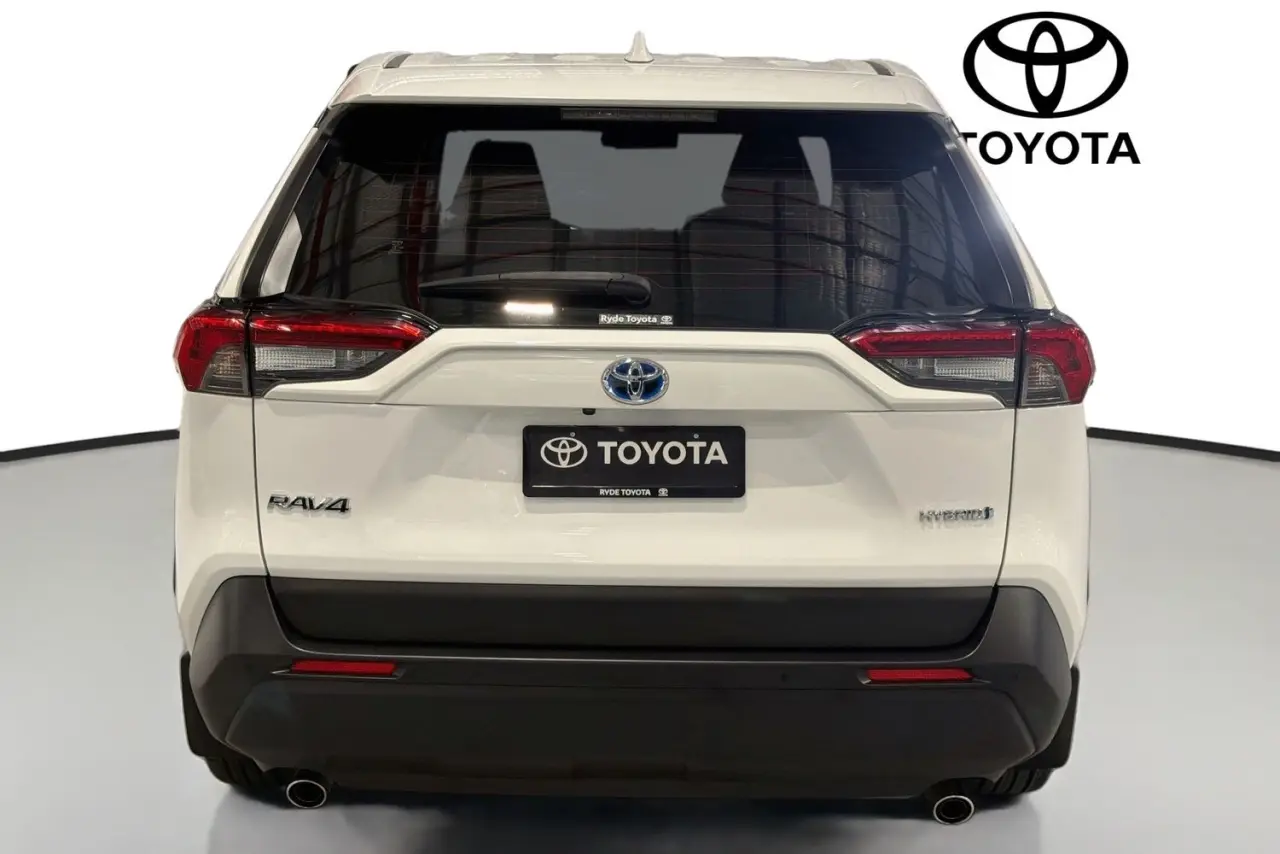 2022 Toyota RAV4 Gallery Image 7
