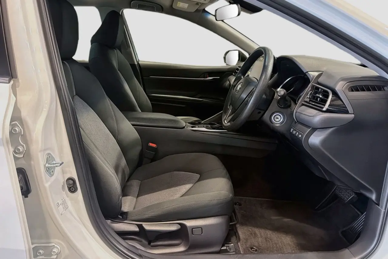 2021 Toyota Camry Gallery Image 13