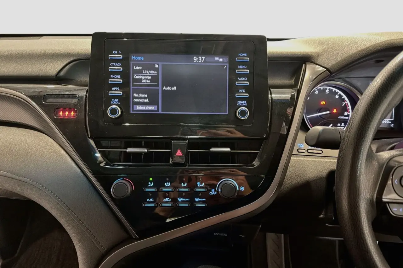 2021 Toyota Camry Gallery Image 15