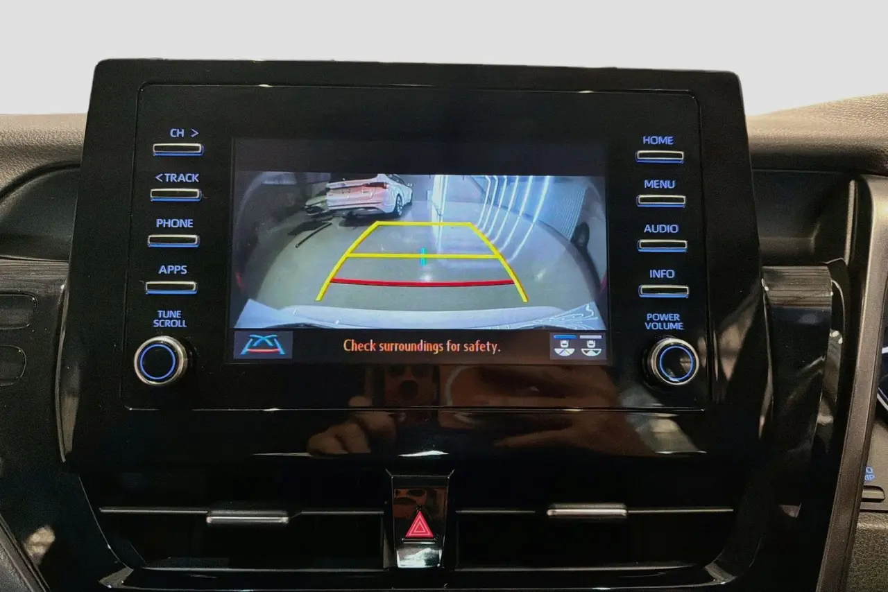 2021 Toyota Camry Gallery Image 16