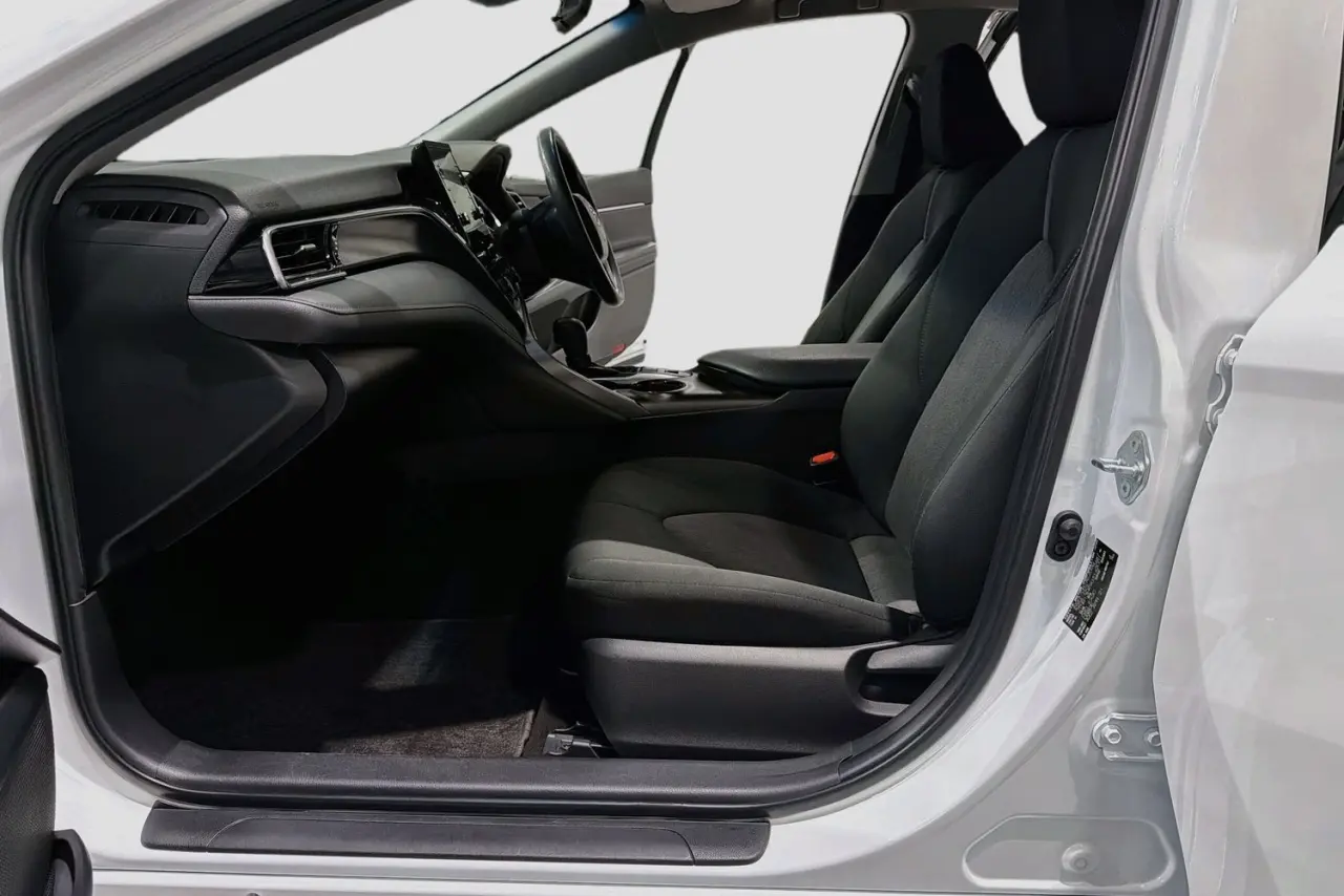 2021 Toyota Camry Gallery Image 25