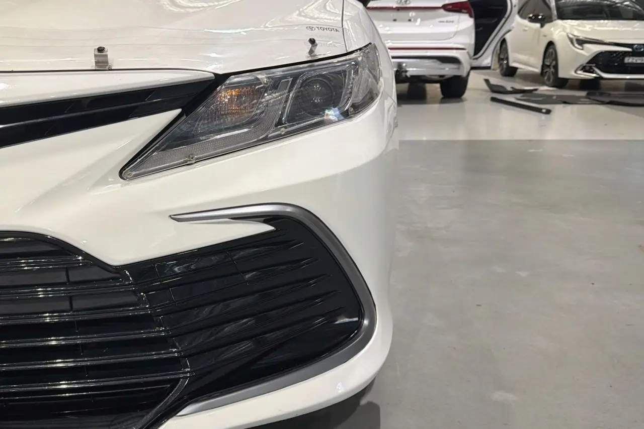 2021 Toyota Camry Gallery Image 3
