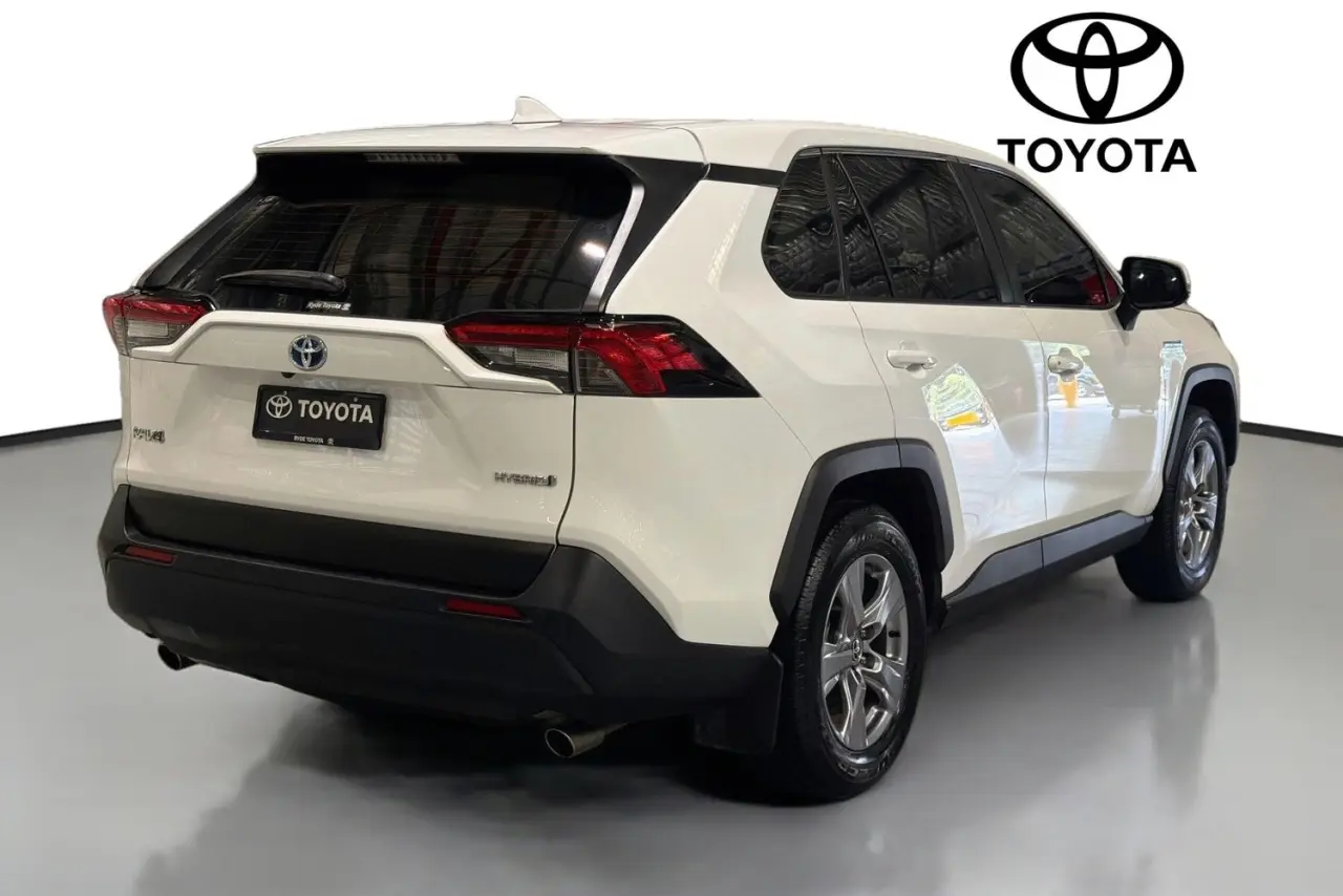 2022 Toyota RAV4 Gallery Image 10