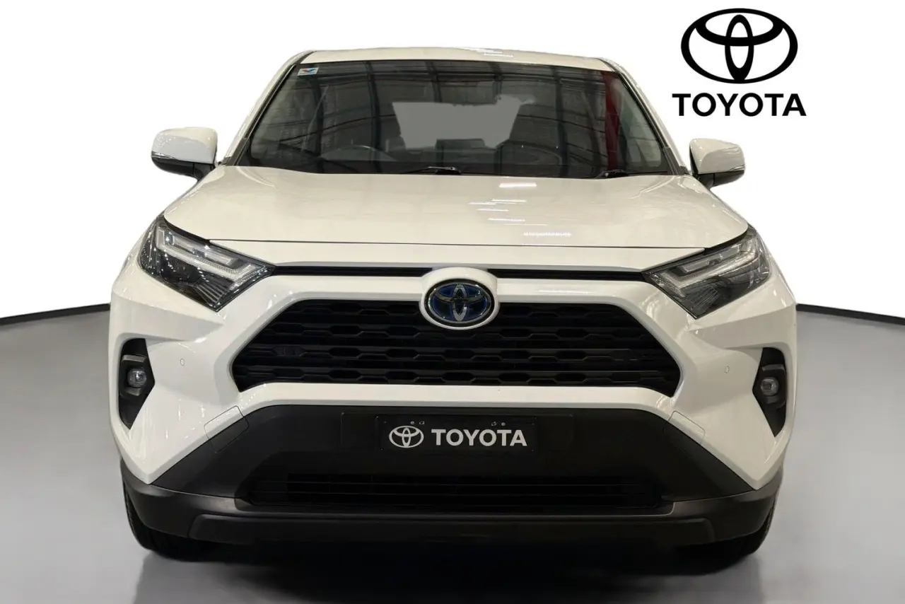 2022 Toyota RAV4 Gallery Image 2