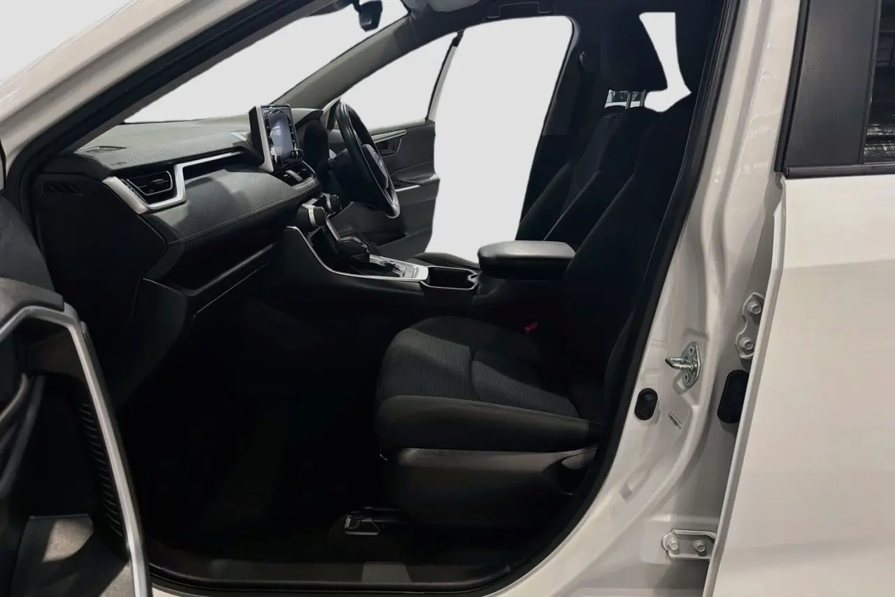 2022 Toyota RAV4 Gallery Image 25