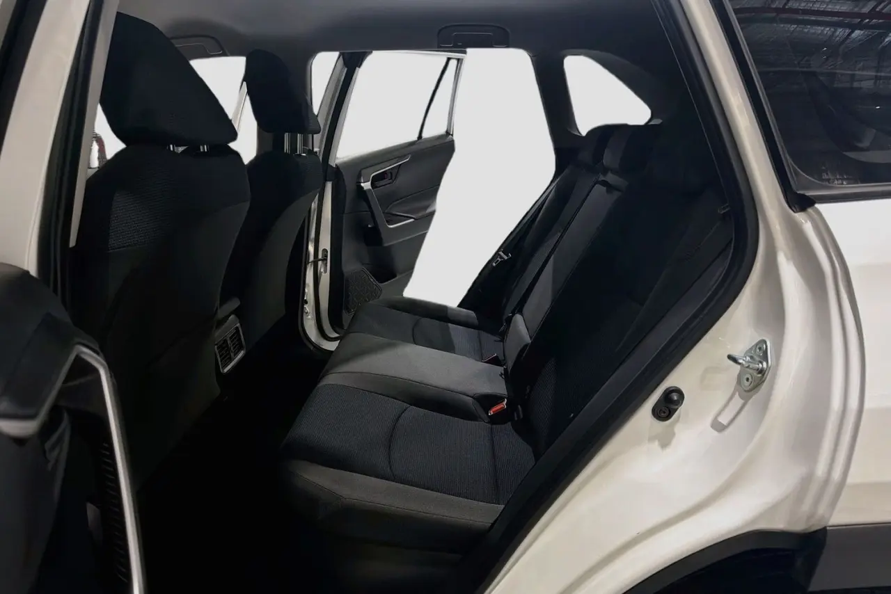 2022 Toyota RAV4 Gallery Image 26