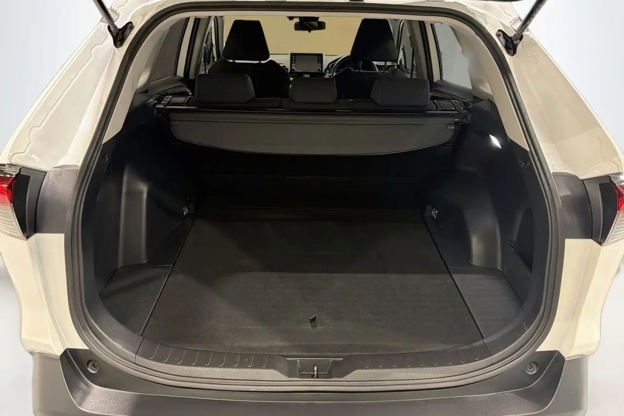 2022 Toyota RAV4 Gallery Image 27