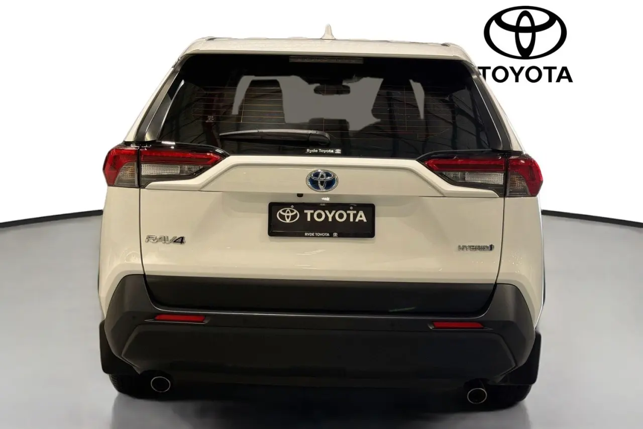 2022 Toyota RAV4 Gallery Image 7