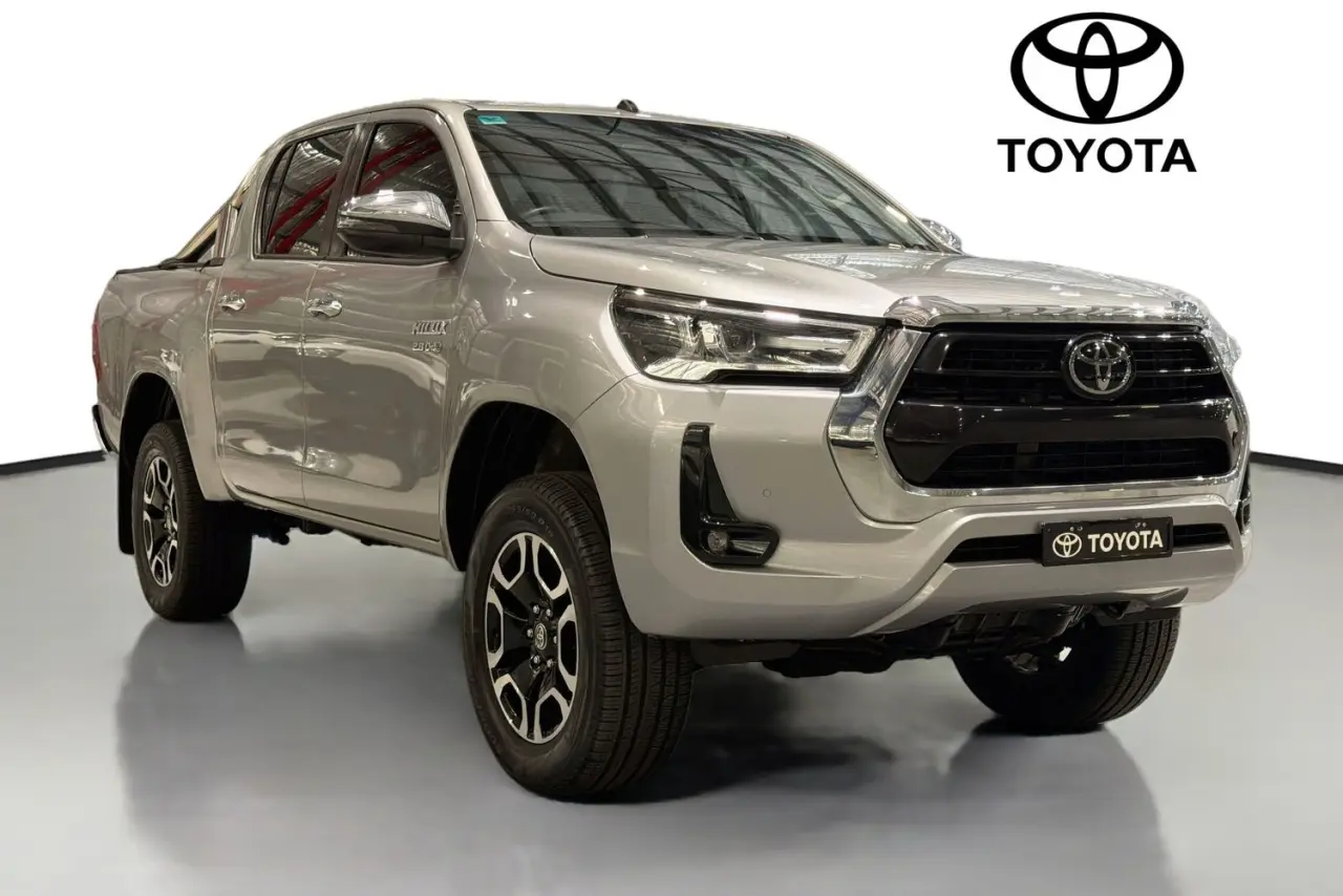 2021 Toyota Hilux Gallery Image 1