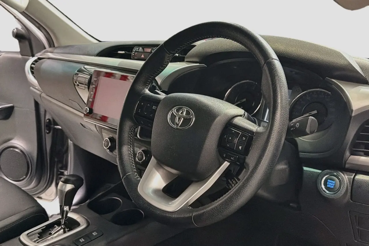 2021 Toyota Hilux Gallery Image 14