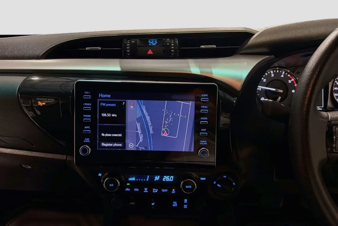 2021 Toyota Hilux Gallery Image 15